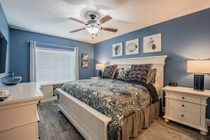 2 bedrooms, iron/ironing board, travel cot, WiFi