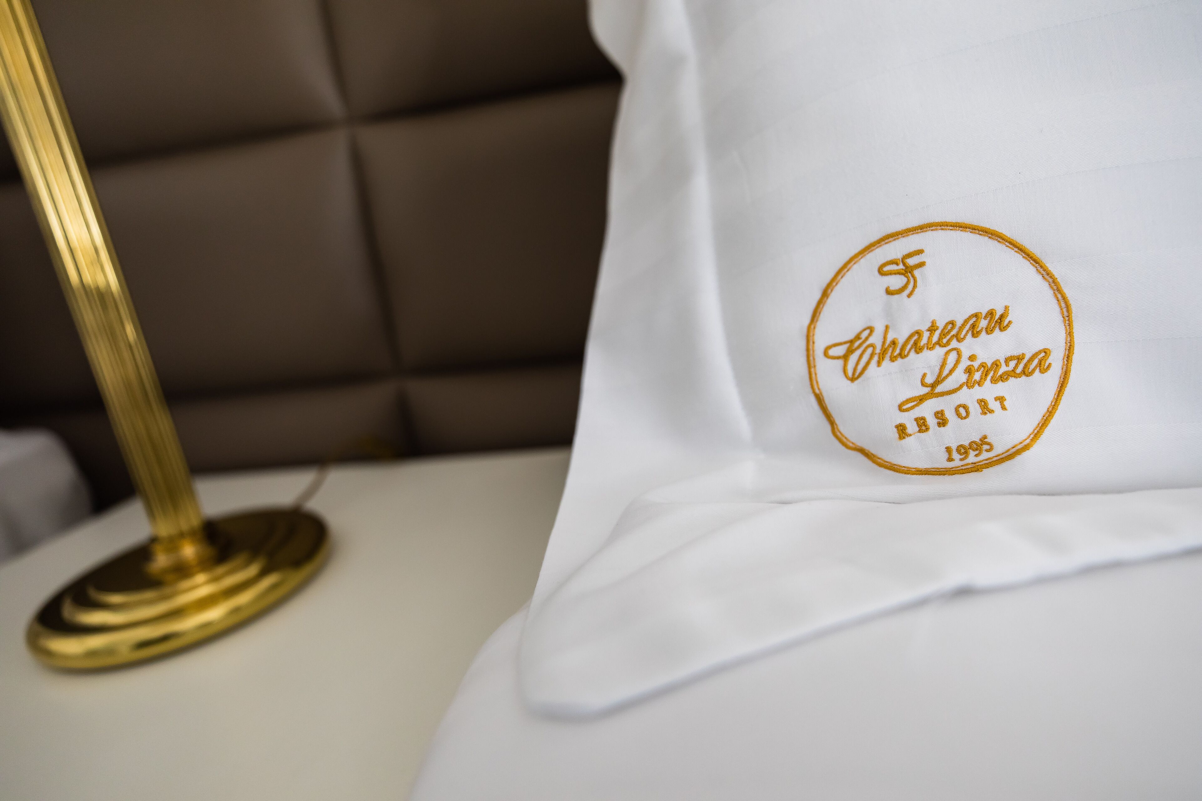 1 bedroom, desk, free wifi, bed sheets