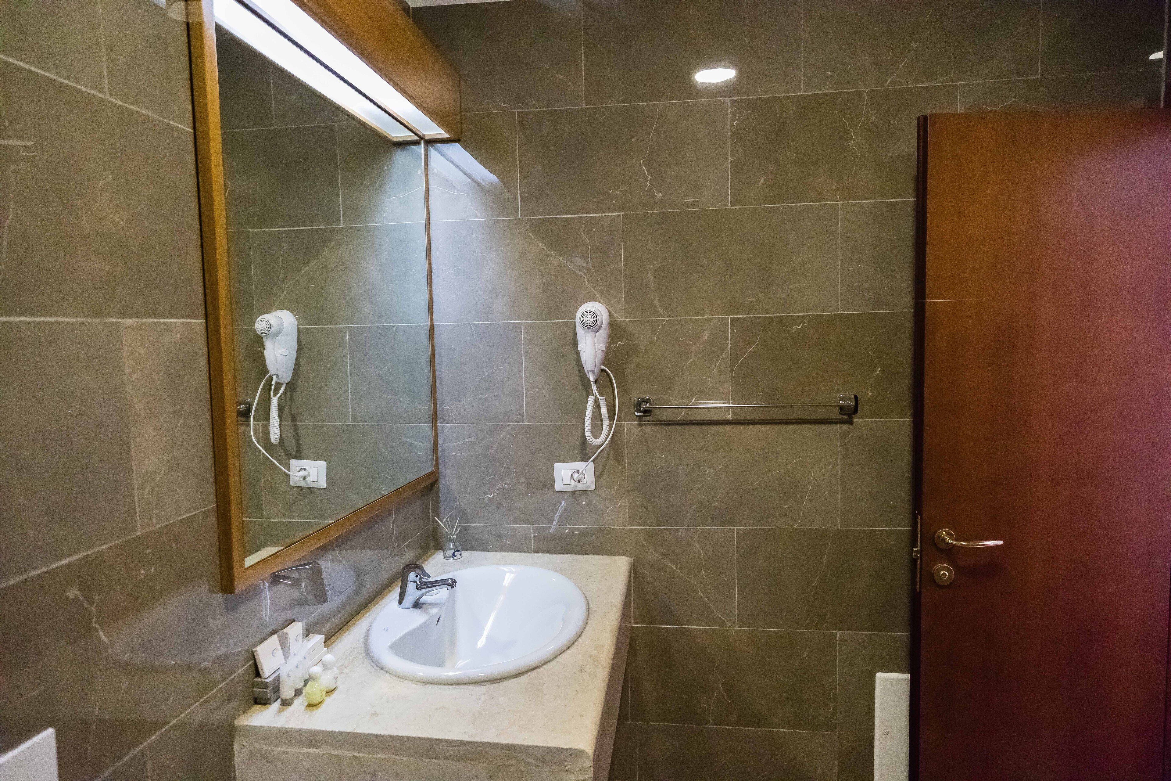 Chateau Linza Resort