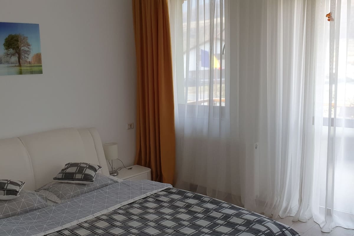 Premium Double Room | Minibar, free WiFi, bed sheets
