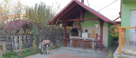 Área de parrillas y picnic