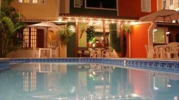 Piscina externa