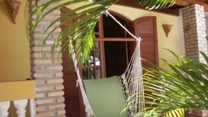 Ảnh chưa phân loại, 2 trong số 67 ảnh, nút