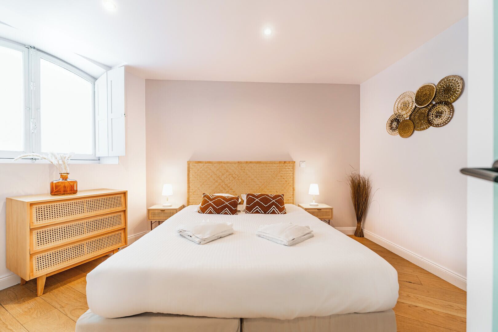 3 chambres, fer et planche à repasser, lit parapluie, Wi-Fi