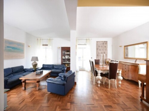 Edelweiss 5-Bedroom Barn Chalet