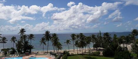 حمّام سباحة خارجي