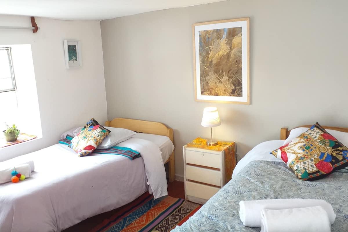 Exclusive Double Room | WiFi (free), bed sheets