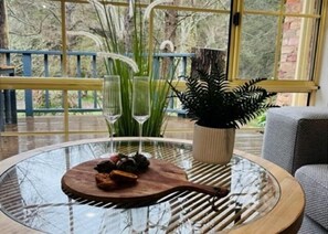 Interior - Elms on Delany, Bright (Bright)