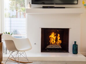 House, Multiple Beds (For The Record) | Living room - For The Record (Palm Springs)