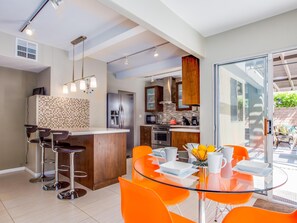 House, Multiple Beds (San Lucas Hideout) | Dining