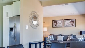 House, 4 Bedrooms | Living room - Franky's Hideaway (Palm Springs)