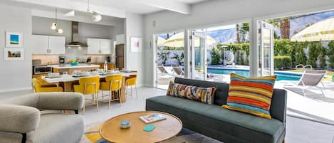 Huis, meerdere bedden (Mid Mod Sunsation) | Woonruimte