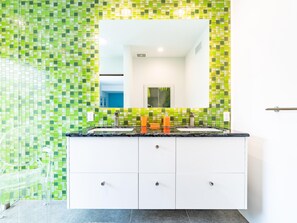 Condo, Multiple Beds (Panorama at Firebird Estates) | Bathroom | Towels - Panorama at Firebird Estates (Palm Springs)