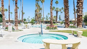 公寓客房, 多張床 (Panorama at Firebird Estates) | 游泳池 | 室外游泳池