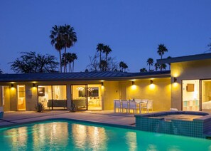 Exterior - Mid-century Deluxe (Palm Springs)