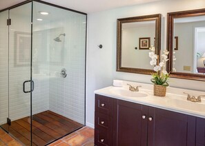 House, 4 Bedrooms | Bathroom | Towels - Casa Del Sol (Palm Springs)