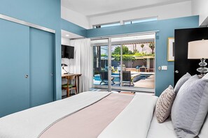 3 bedrooms, iron/ironing board, bed sheets - Lucy I'm Home (Palm Springs)