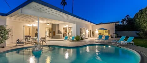 Maison, plusieurs lits (Chi Chi House) | Piscine | Piscine extérieure
