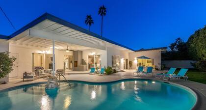 Chi Chi House