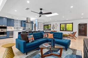 Hus, flere senger (The Clever Cactus) | Oppholdsområde | TV