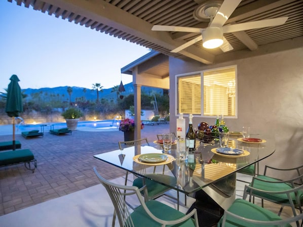 House, 3 Bedrooms | Balcony
