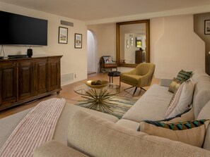 Interior - The Roost (Palm Springs)