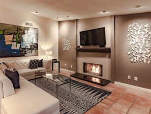 獨棟房屋, 多張床 (Andiamo al Sole) | 客廳 | 電視