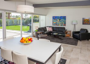 غرفة المعيشة