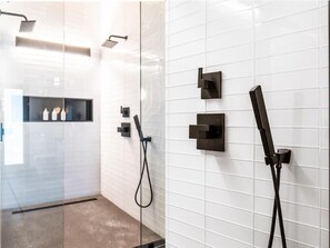 House, Multiple Beds (PS Smile) | Bathroom | Hair dryer, towels