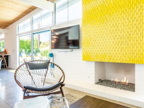 Ferienhaus, Mehrere Betten (PS Smile) | Wohnbereich | Fernseher