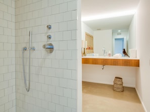 House, Multiple Beds (Mostero House) | Bathroom | Hair dryer, towels - Mostero House (Palm Springs)