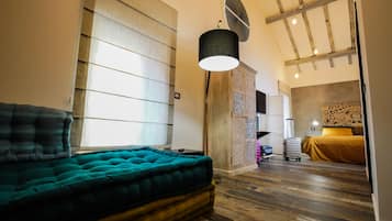Suite Confort, baño en la habitación (Suite Junior) | Ropa de cama de alta calidad, edredón y camas con efecto memoria
