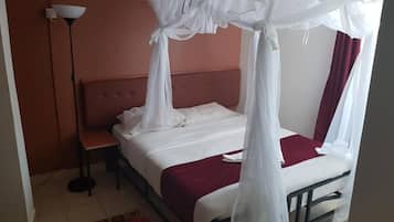 Desk, free WiFi, bed sheets