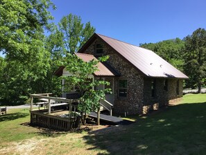 Exterior - The Rock House on 100 Acres with River Access (Parthenon)