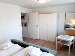 Luokittelematon kuva, 3 kautta 22, painike