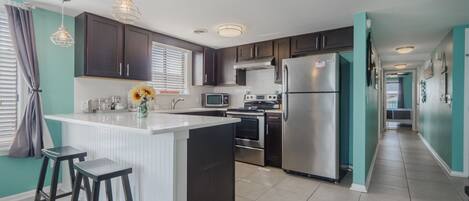 Fridge, microwave, oven, stovetop