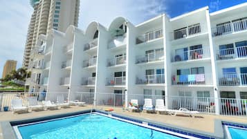 Alberca al aire libre