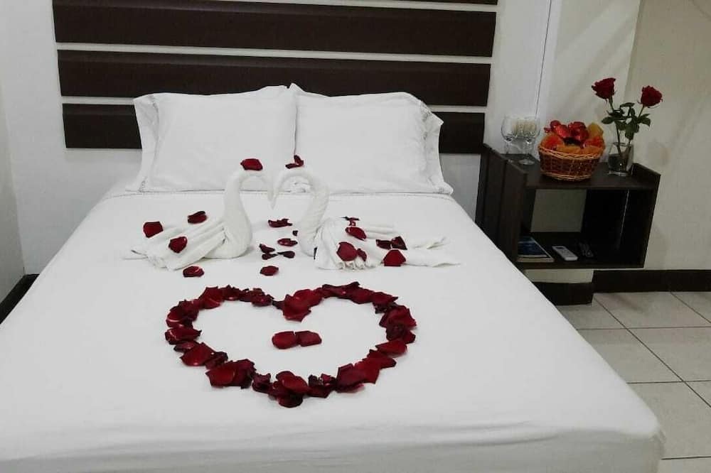 Gladys Room