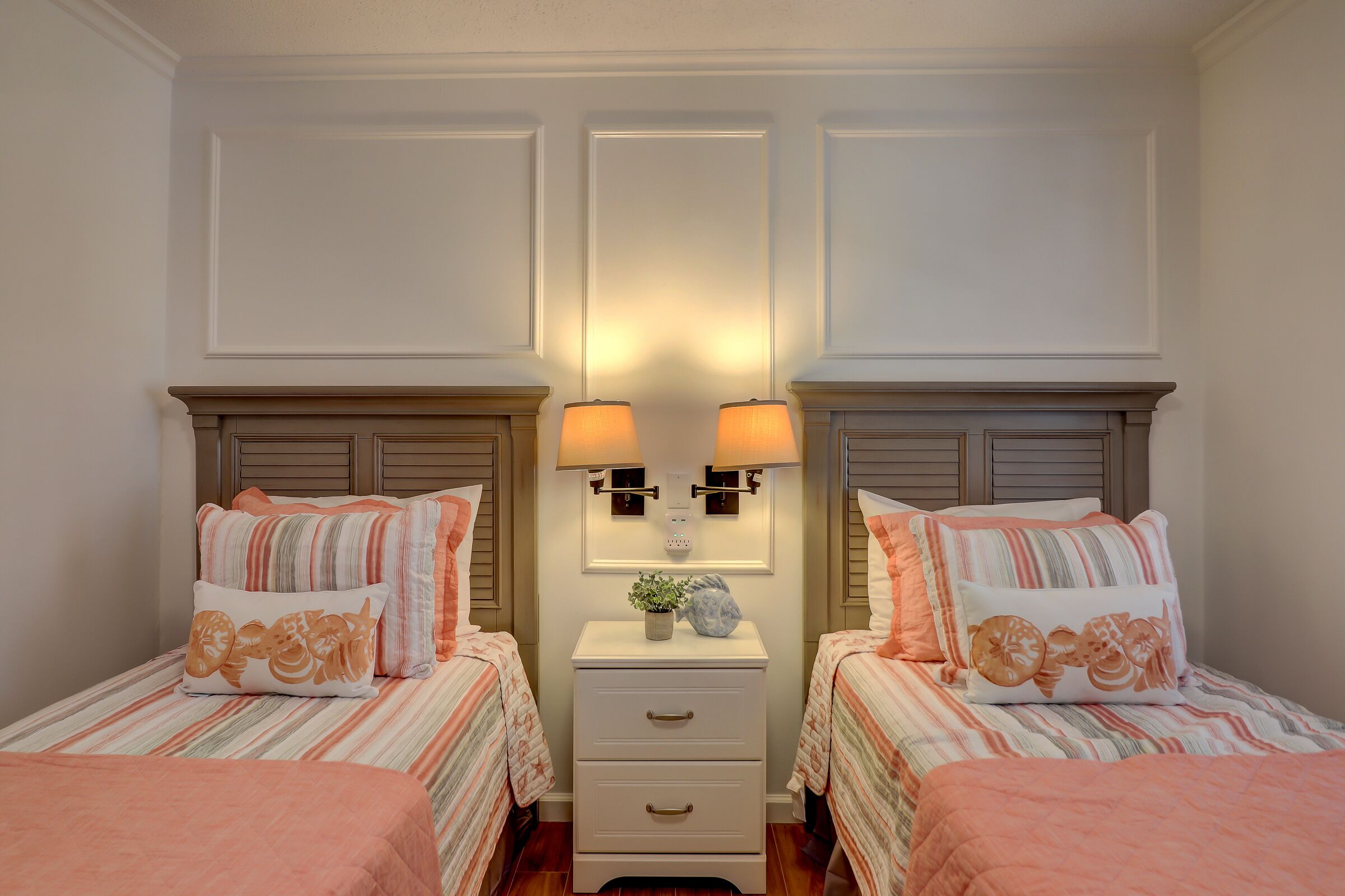 2 soverom, strykejern/-brett, reiseseng for barn og wi-fi