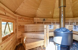 Sauna - Nice home in Sjötorp with kitchen (Sjötorp)