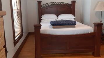 3 slaapkamers, een bureau, een strijkplank/strijkijzer, gratis wifi