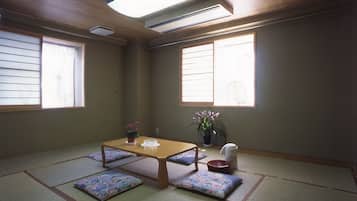 Run of House | In-room safe, free WiFi