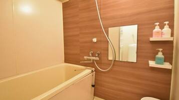 Gratis toiletartikler, hårtørrer, håndklæder