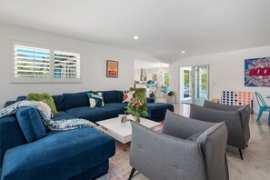 スマートテレビ、卓球台