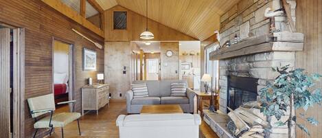 TV, fireplace, DVD player