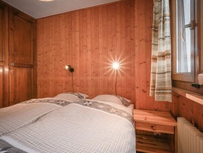 1 habitación, tabla de planchar con plancha y wifi 
