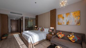 Studio, City View | Premium bedding, in-room safe, individually decorated