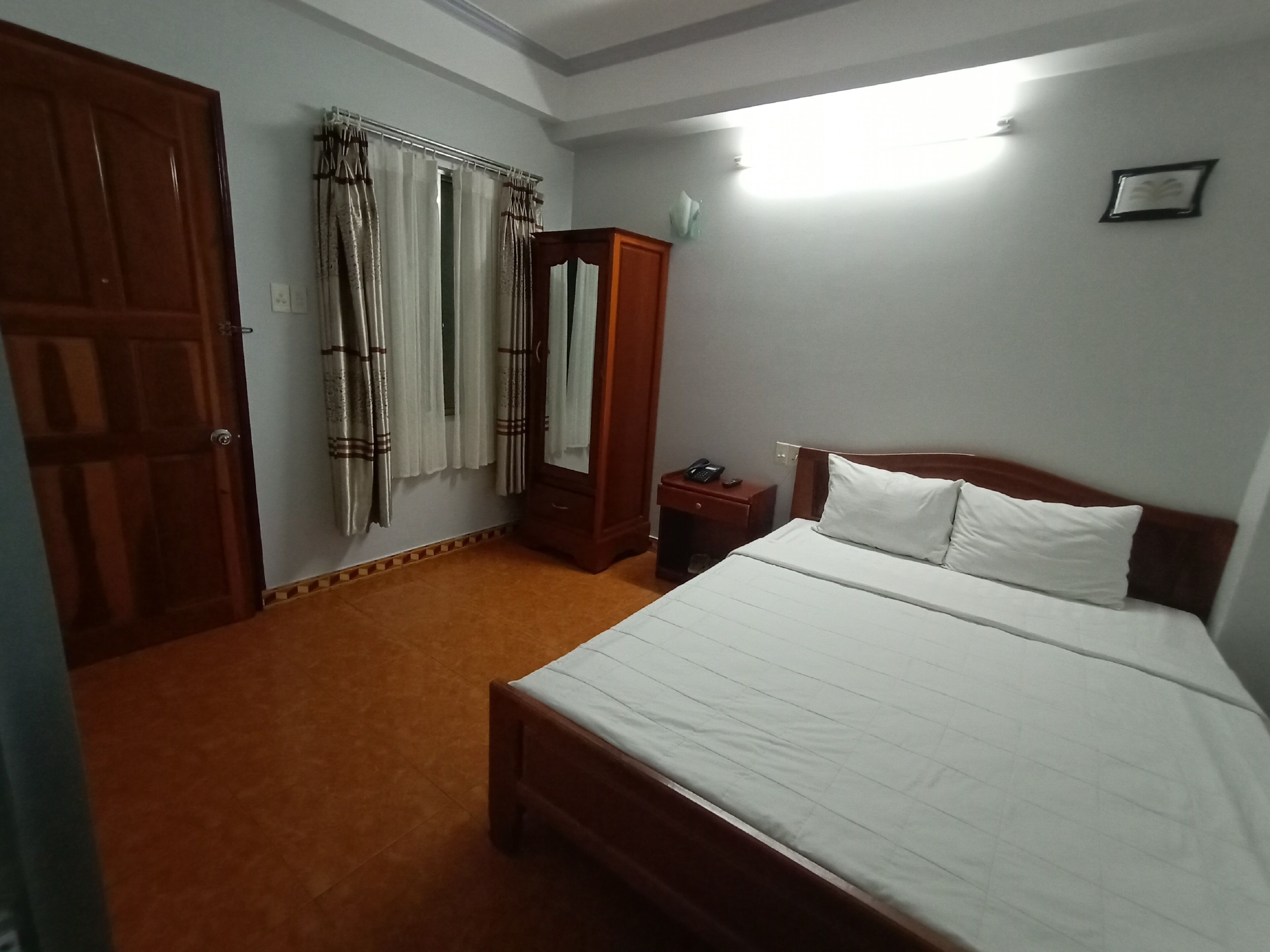 セーフティボックス (室内)、WiFi (無料)