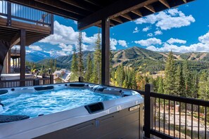 Property grounds - Lakota Summit | Across From Ski Resort | Movie Theatre & Video Games | Hot Tub (Winter Park)