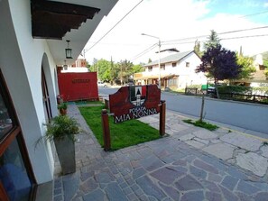 Property entrance - Posada Mia Nonna (Villa General Belgrano)